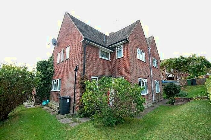 6 Bedroom Semi-Detached House To Rent In Stanmore, SO22