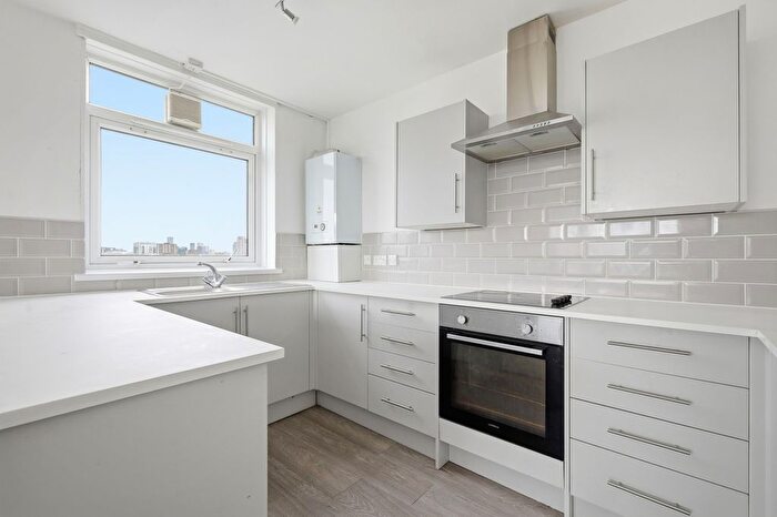 2 Bedroom Flat For Sale In Maidstone House, Poplar, E14