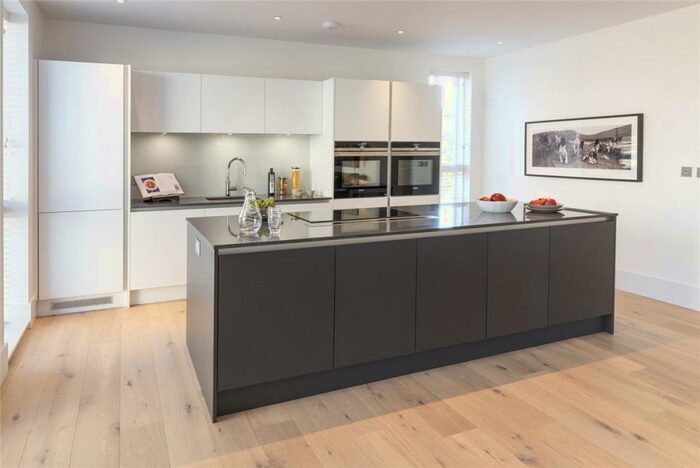 2 Bedroom Apartment To Rent In Granville Court, Granville Road, Bath, Somerset, BA1