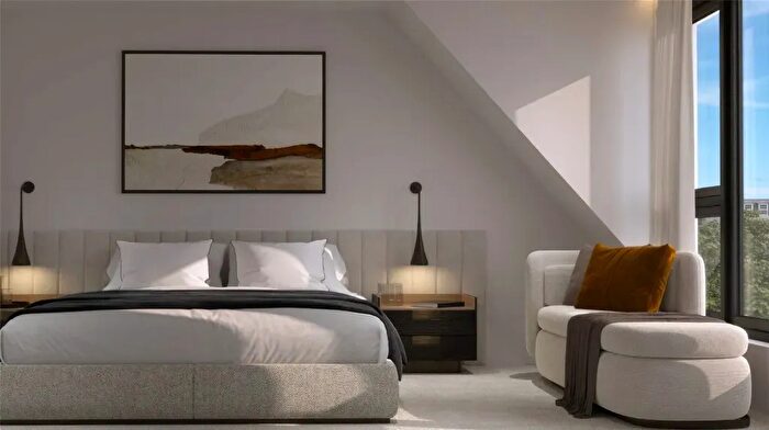 3 Bedroom Flat For Sale In London, W13