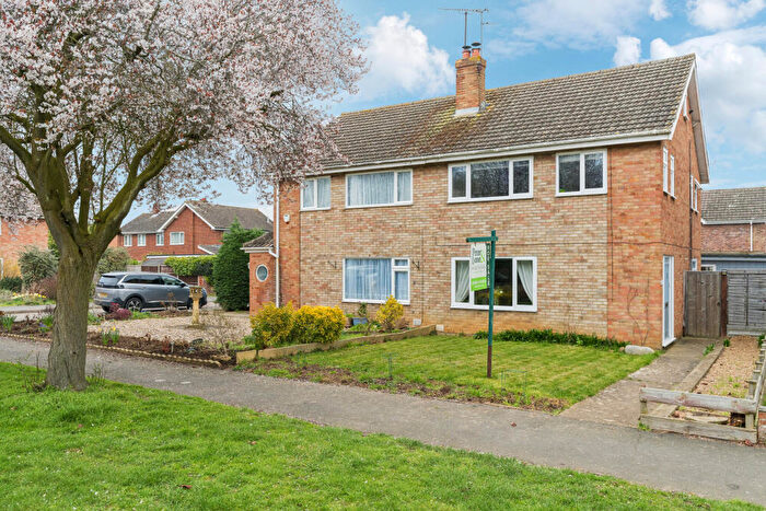 3 Bedroom Semi-Detached House For Sale In Park Drive, Little Paxton, St Neots, PE19