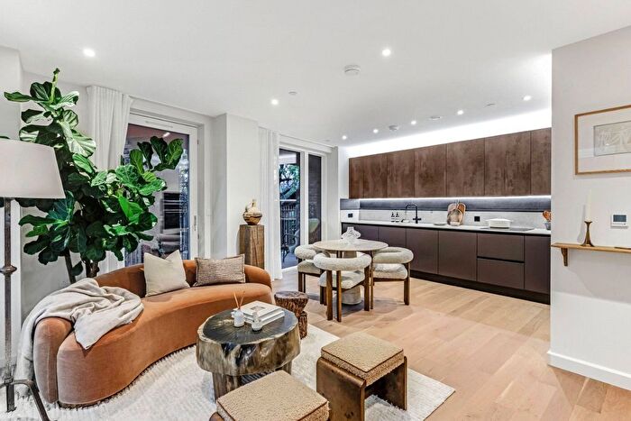 3 Bedroom Flat For Sale In The Clay Yard, Liddell Place, West Hampstead, London, NW6