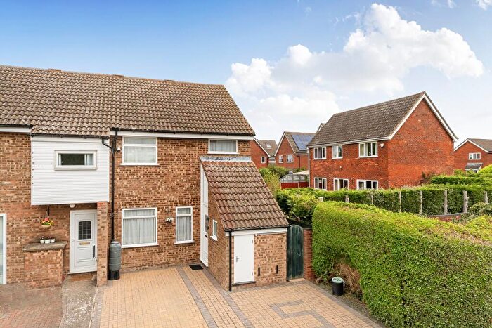 4 Bedroom End Of Terrace House For Sale In Chase Hill Road, Arlesey, SG15