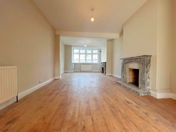 3 Bedroom Semi-Detached House To Rent In Allgood Close, Morden, SM4