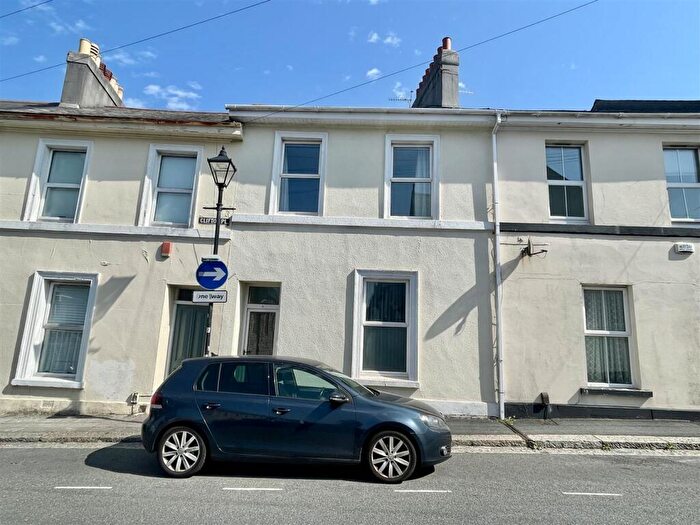 3 Bedroom Terraced House For Sale In North Hill, Plymouth, PL4
