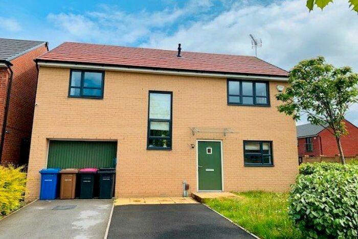 4 Bedroom Detached House To Rent In Neptune Close, Salford, M7