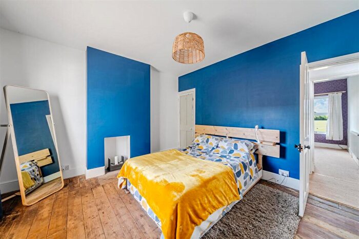 2 Bedroom Cottage For Sale In Lawford Lane, Rugby, CV22
