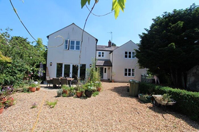 4 Bedroom Semi-Detached House For Sale In Willow Street, Overton, LL13