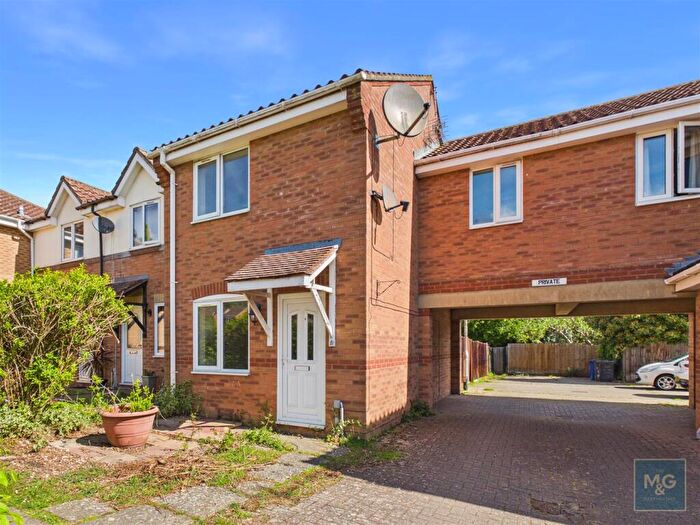 3 Bedroom End Of Terrace House For Sale In Cumberland Avenue, Bury St. Edmunds, IP32