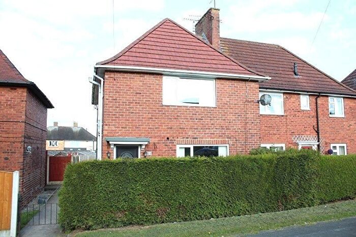 3 Bedroom Semi-detached House For Sale In Queensway, Stonebroom, Alfreton, DE55