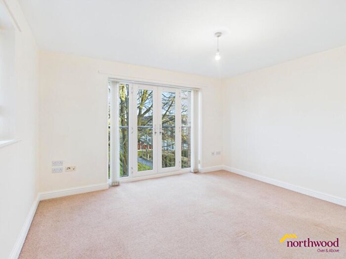 2 Bedroom Apartment To Rent In Victoria Street, Silverdale, ST5