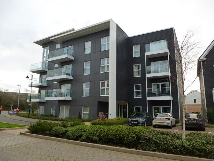 1 Bedroom Flat To Rent In Sunapee Road, Reading, Berkshire, RG2