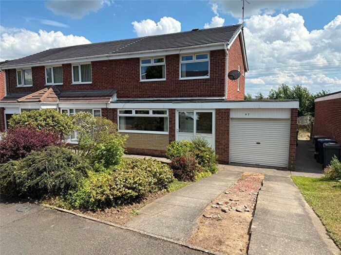 3 Bedroom Semi-Detached House For Sale In Lindisfarne Road, Newton Hall, Durham, DH1