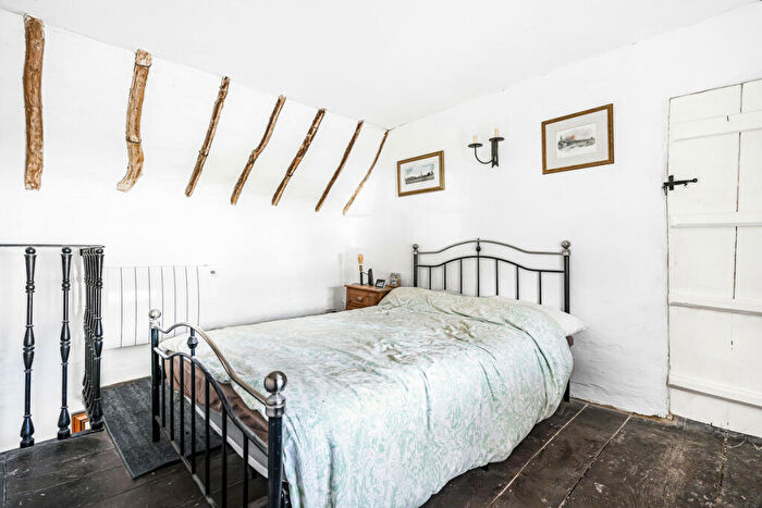2 Bedroom Detached House For Sale In Main Street, Twyford, MK18
