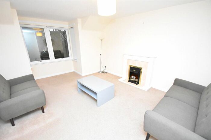 2 Bedroom Flat To Rent In Polmuir Road, City Centre, Aberdeen, AB11