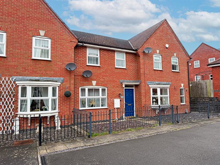 3 Bedroom House For Sale In Anglia Drive, Church Gresley, Swadlincote, DE11