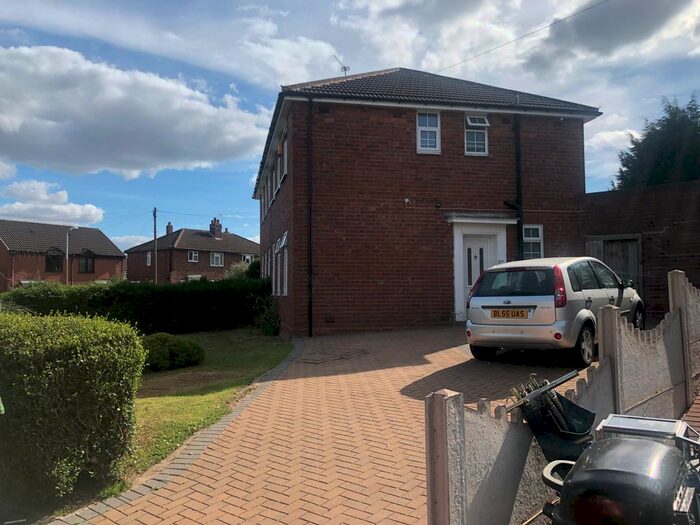 3 Bedroom Semi-Detached House To Rent In Meres Road, Halesowen, B63