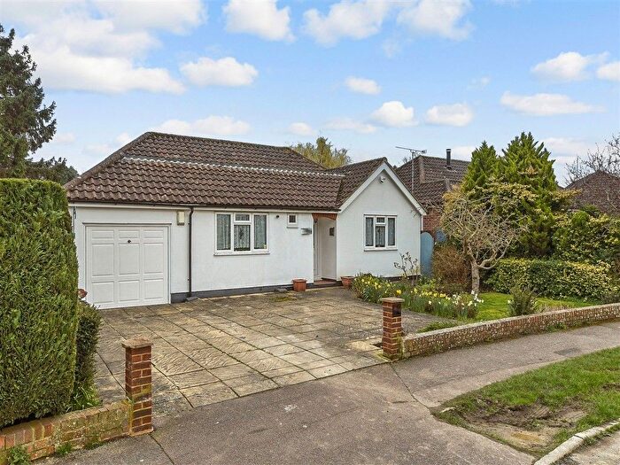 3 Bedroom Bungalow For Sale In Upfield, Horley, Surrey, RH6