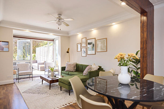 4 Bedroom Semi-Detached House For Sale In Randall Avenue, Dollis Hill, NW2