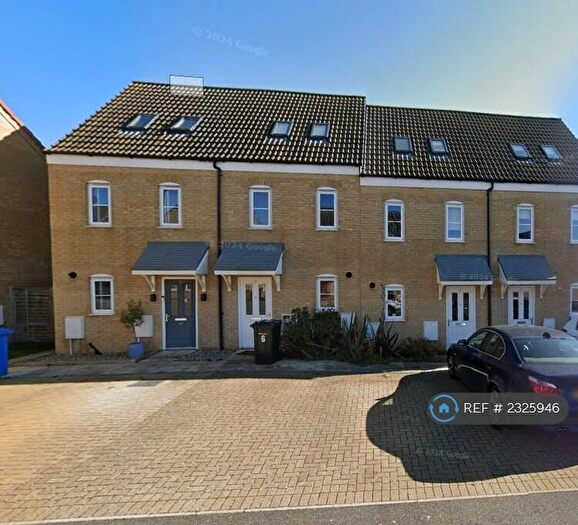 3 Bedroom Terraced House To Rent In Lupton Close, Lowestoft, NR32