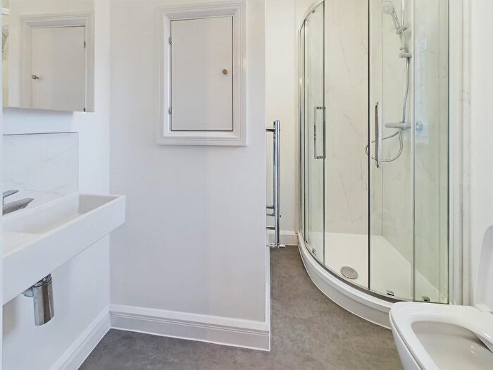 1 Bedroom Flat To Rent In Priory Place, Chester, CH1