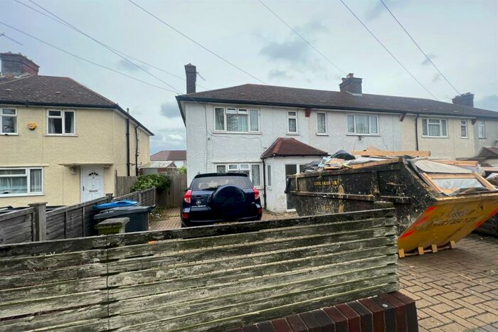 3 Bedroom End Of Terrace House To Rent In Waddon Way, CR0