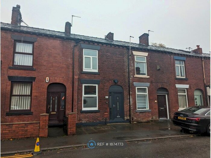 2 Bedroom Terraced House To Rent In Middleton Road, Oldham, OL9