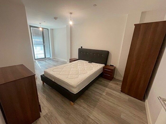 1 Bedroom Property To Rent In Apex Lofts, Birmingham, B12