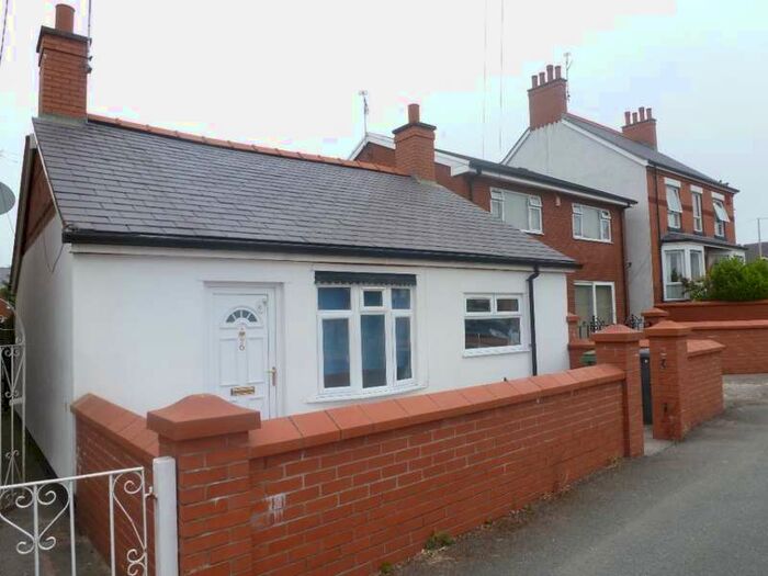 1 Bedroom Bungalow To Rent In Roberts Lane Rhosllanerchrugog, LL14