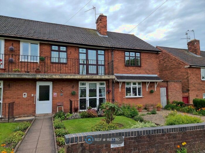 2 Bedroom Flat To Rent In Naylors Grove, Dudley, DY3