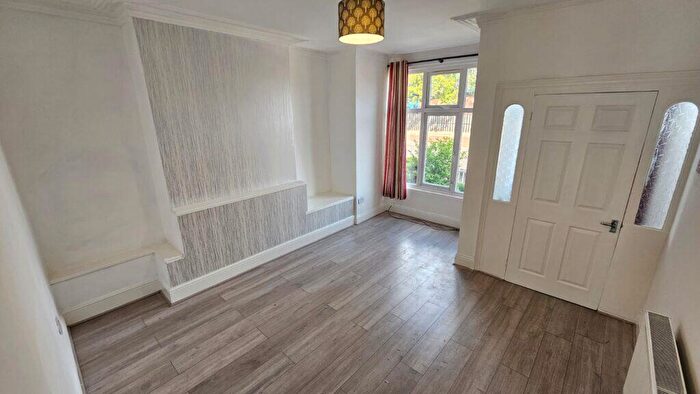 4 Bedroom Terraced House To Rent In Methley Place, Leeds, LS7