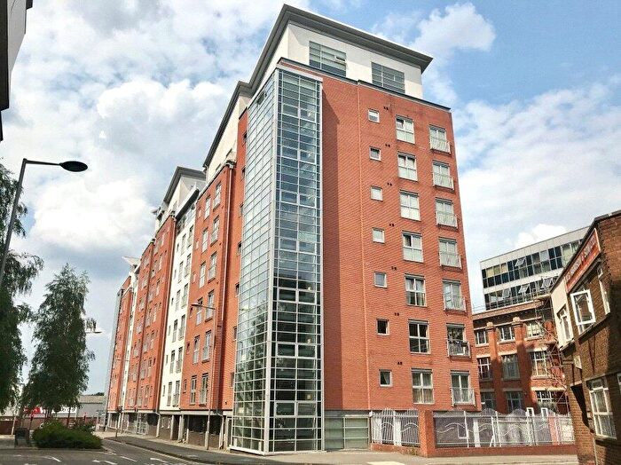 2 Bedroom Flat For Sale In Sanvey Gate, Leicester, Leicestershire, LE1