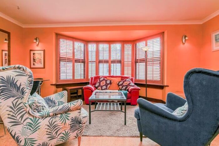 2 Bedroom Apartment To Rent In South Park Court, East Oxford, OX4