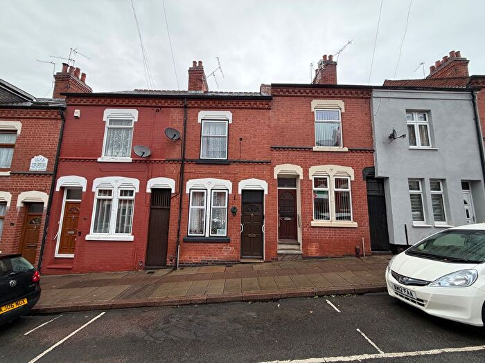 3 Bedroom Terraced House For Sale In Dale Street, Leicester, LE2