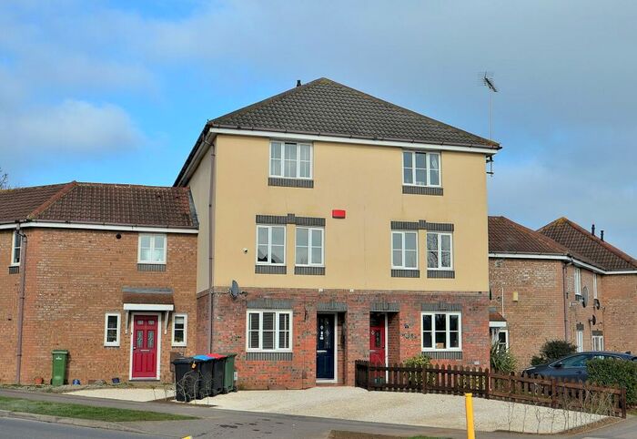 4 Bedroom Terraced House To Rent In Flaxley Gate, Monkston, MK10