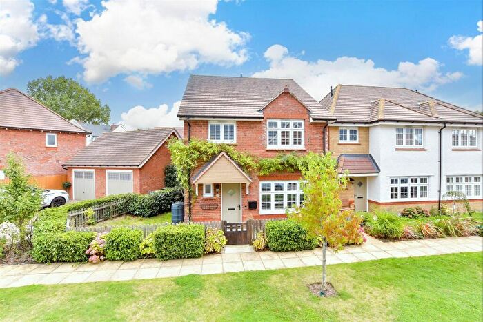 4 Bedroom Detached House For Sale In Linnitt Lane, Ryarsh, West Malling, Kent, ME19
