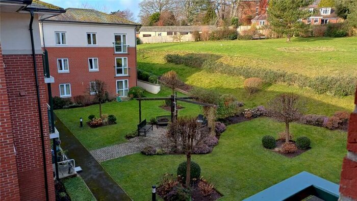 1 Bedroom Apartment For Sale In Peelers Court, Bridport, Dorset, DT6