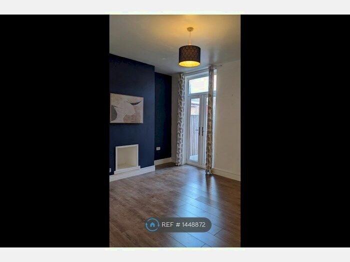 2 Bedroom Terraced House To Rent In Wilford Crescent East, Nottingham, NG2