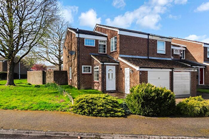 3 Bedroom End Terrace House To Rent In Kingsley Walk, Tring, HP23