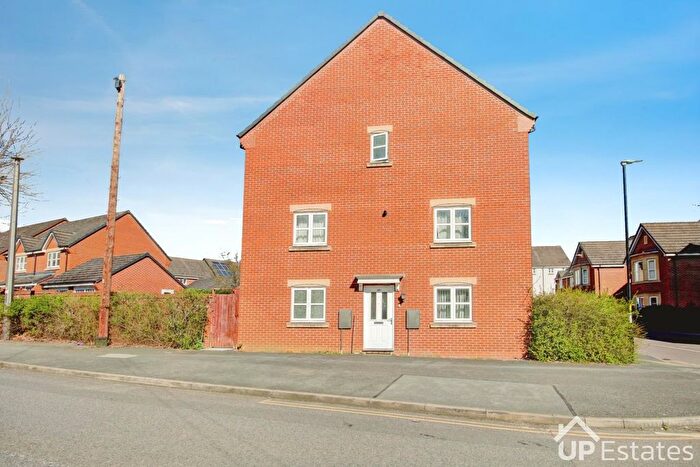 4 Bedroom Semi Detached House For Sale In Humber Road, Stoke, Coventry, CV3