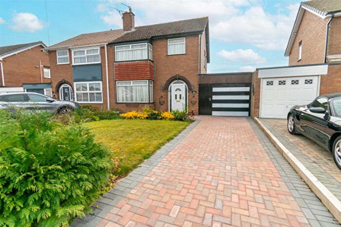 3 Bedroom Semi Detached House For Sale In Long Lane South, Middlewich, CW10