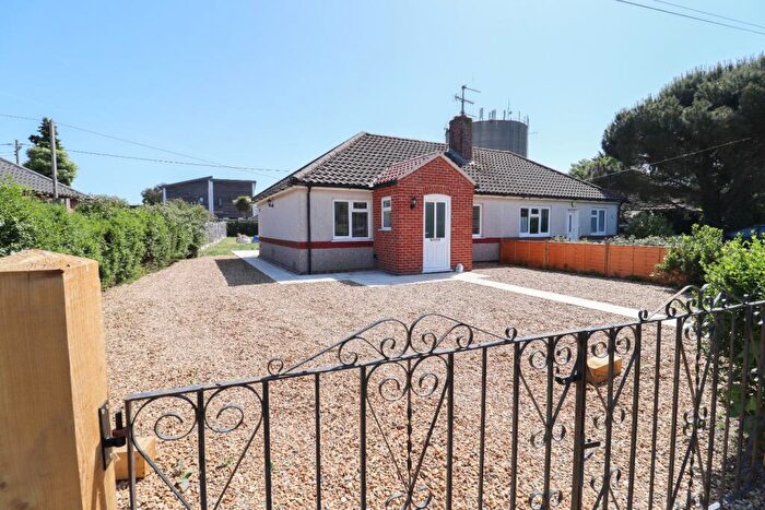 2 Bedroom Semi-Detached Bungalow To Rent In Waterfield Avenue, Fakenham, NR21