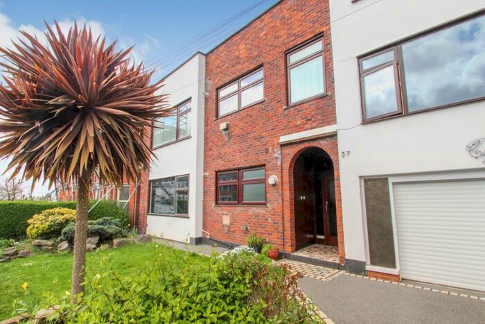 1 Bedroom Flat To Rent In Forest Drive West, Leytonstone, London, E11