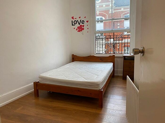 1 Bedroom Flat To Rent In Amhurst Road, London, N16