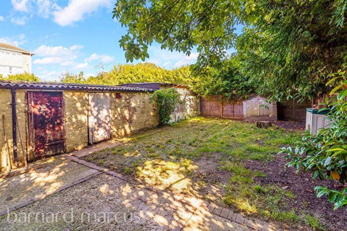 2 Bedroom Semi-Detached House For Sale In Merland Rise, Tadworth, KT20