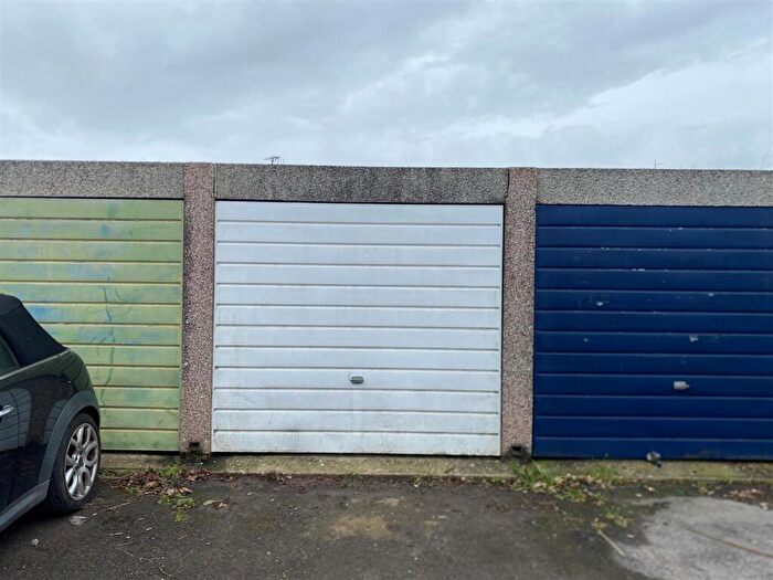 Garage / Parking To Rent In Woodlands Road, Bognor Regis, PO22