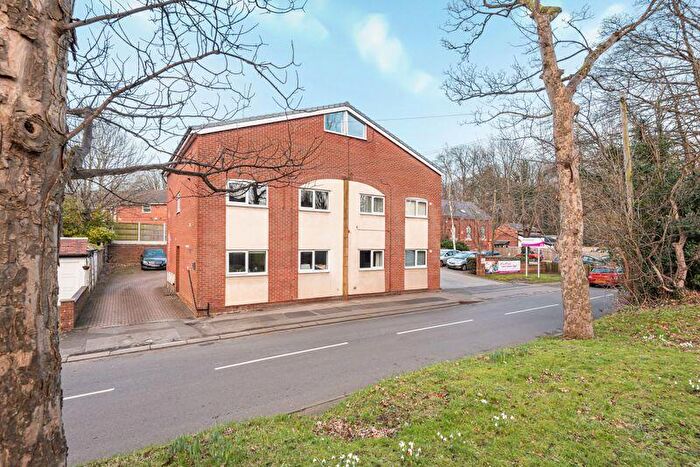 3 Bedroom Apartment For Sale In Middlewood Road, Poynton, SK12