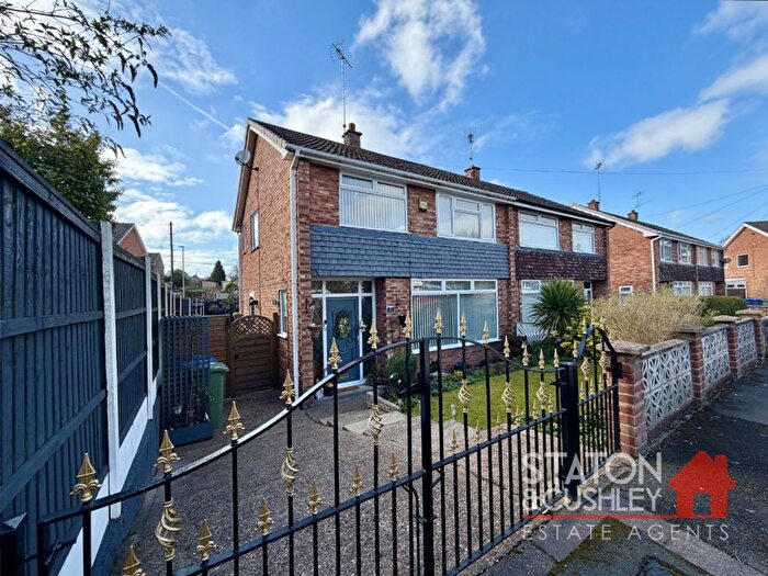 3 Bedroom Semi Detached House For Sale In Burwood Avenue, Mansfield, NG18