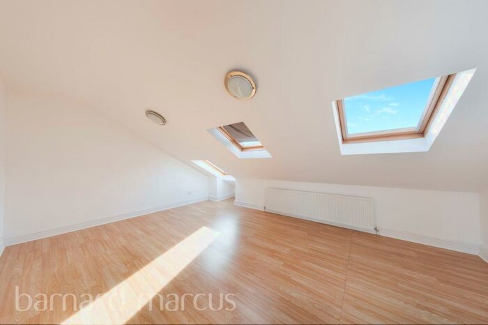 1 Bedroom Flat To Rent In Lower Addiscombe Road, Croydon, CR0