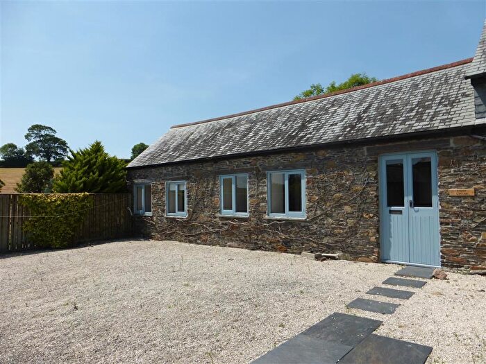 2 Bedroom Property To Rent In Tideford, Saltash, PL12